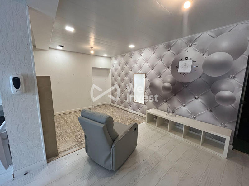 Local commercial - 90 m² - 3 pièces