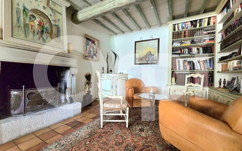 Mas - 238 m² - 5 pièces