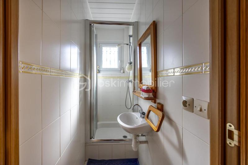 Maison - 183 m² - 5 pièces