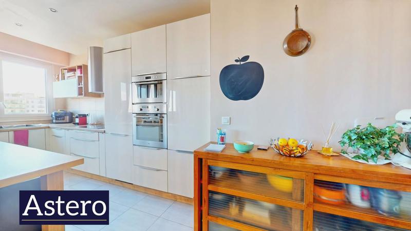 Appartement - 107 m² - 4 pièces