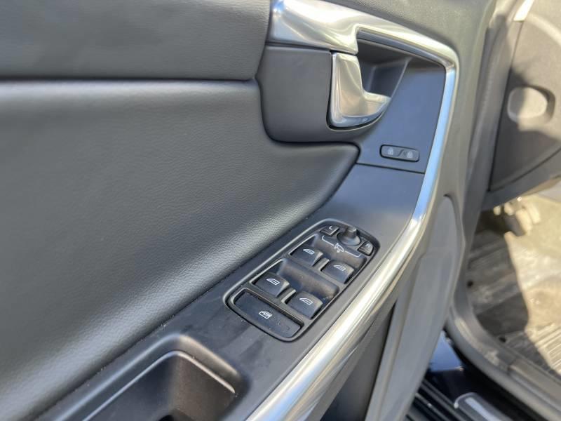 Volvo V60 T5 245 ch Stop&amp;Start Summum Geartronic a