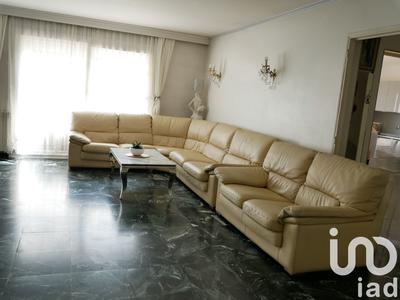 Maison - 220 m² - 9 pièces