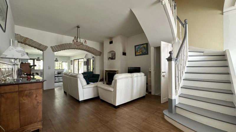 Propriété - 190 m² - 7 pièces