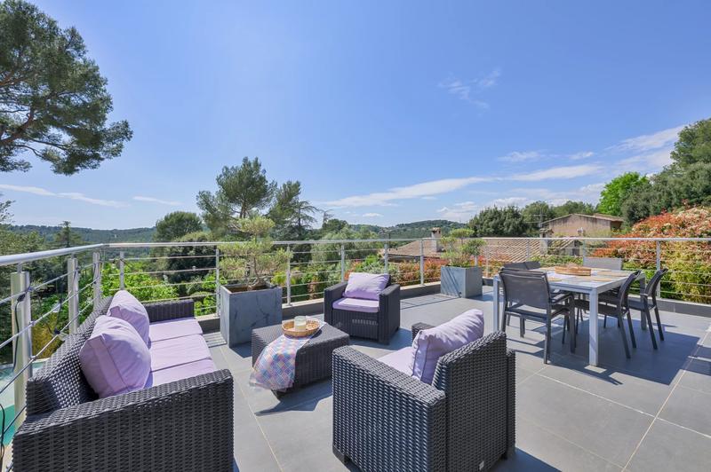 Maison - 166 m² - 5 pièces