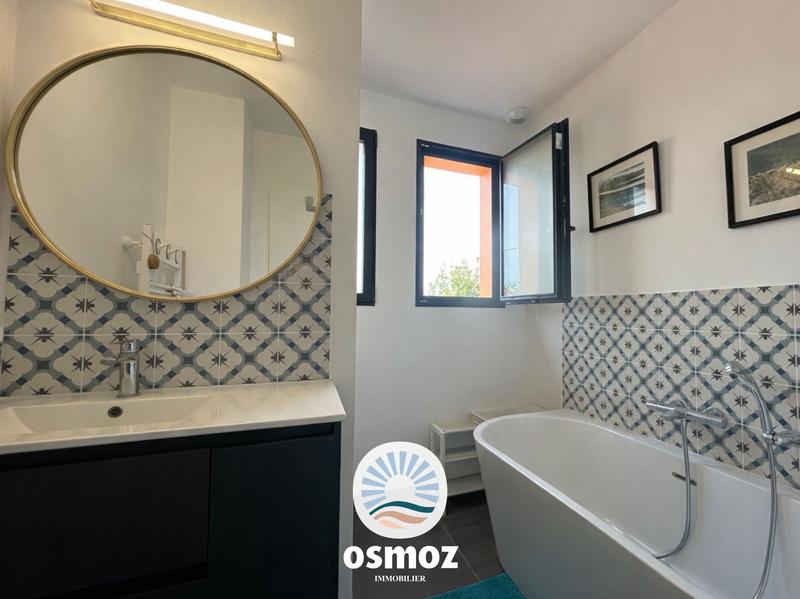 Maison traditionnelle - 121 m² - 6 pièces