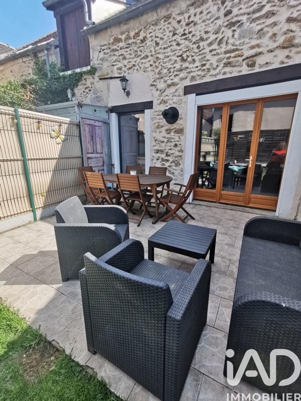 Maison - 94 m² - 5 pièces