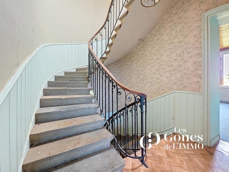 Maison bourgeoise - 260 m² - 7 pièces