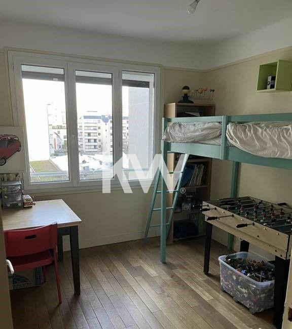 Appartement - 127 m² - 6 pièces
