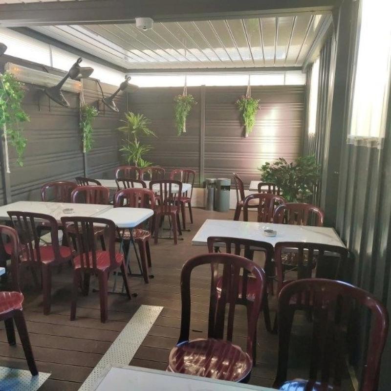 Local commercial - 245 m² - 10 pièces