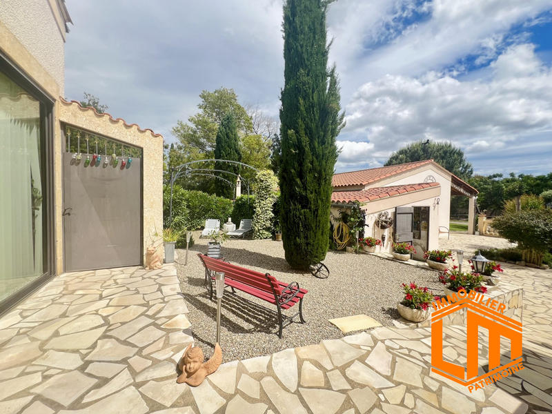 Viager - Mas - 207 m² - 6 pièces