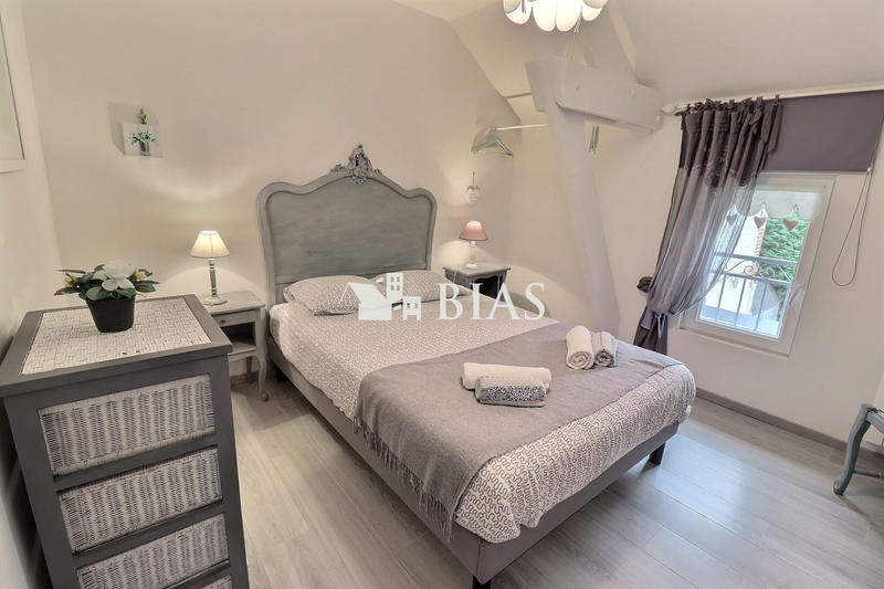 Maison ancienne - 290 m² - 12 pièces