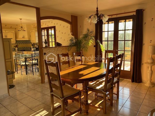 Maison traditionnelle - 119 m² - 6 pièces