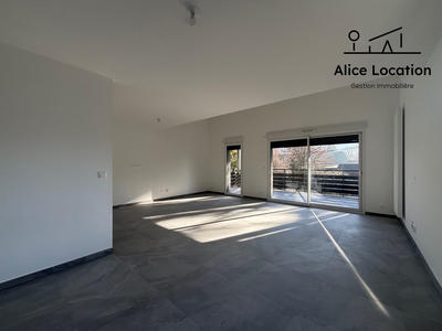 Appartement - 83 m² - 3 pièces