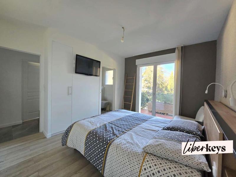 Villa - 260 m² - 10 pièces