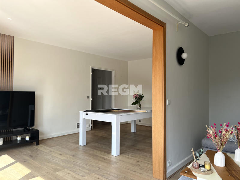 Appartement - 92 m² - 5 pièces