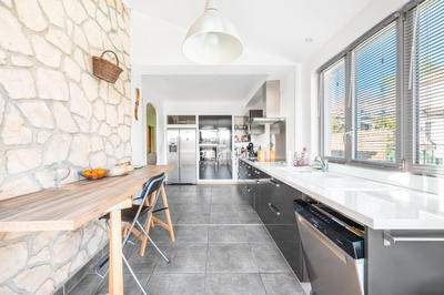 Maison - 196 m² - 6 pièces