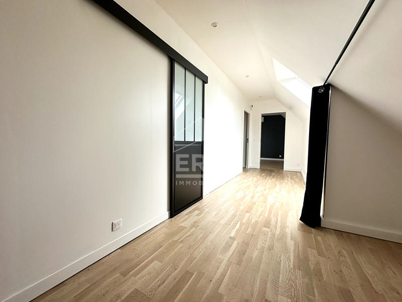 Maison - 147 m² - 6 pièces