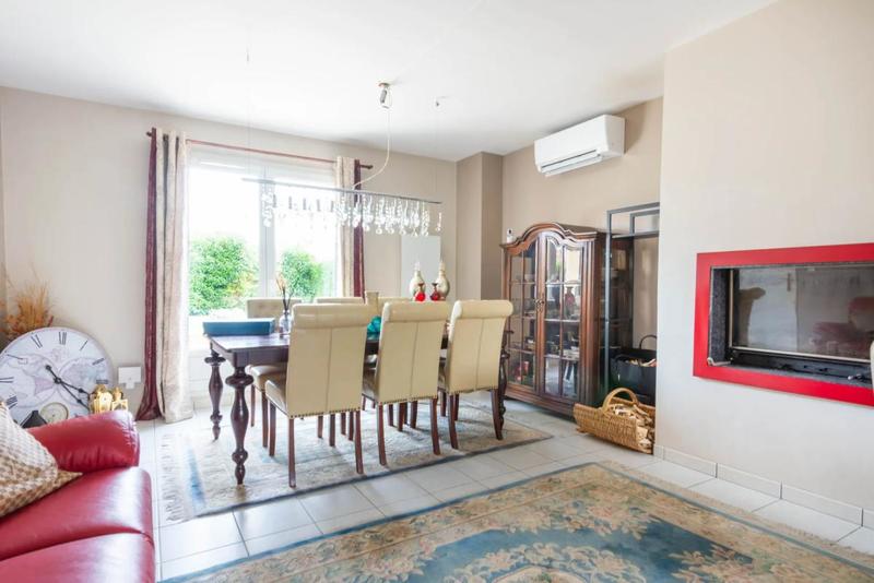 Maison - 152 m² - 7 pièces