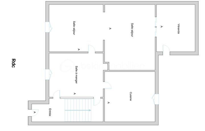 Maison - 151 m² - 8 pièces