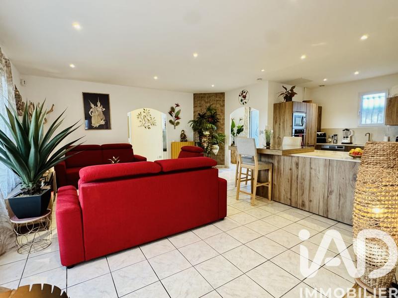 Maison - 110 m² - 5 pièces