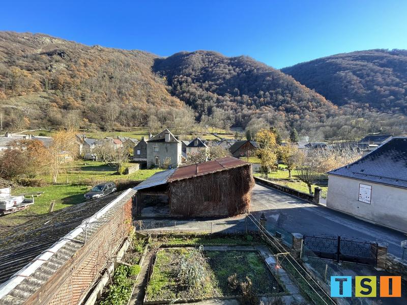 Maison - 260 m² - 12 pièces