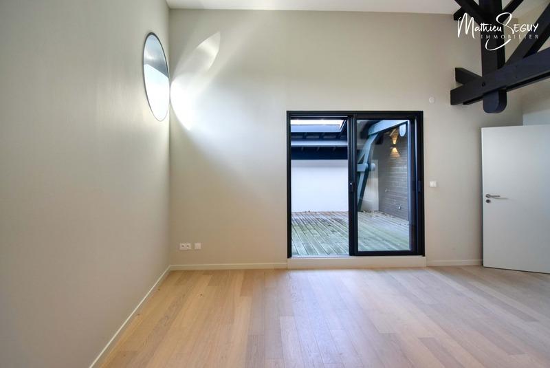 Loft - 117 m² - 4 pièces