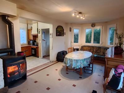 Maison traditionnelle - 67 m² - 4 pièces