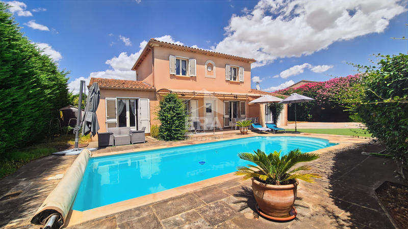 Maison - 122 m² - 6 pièces