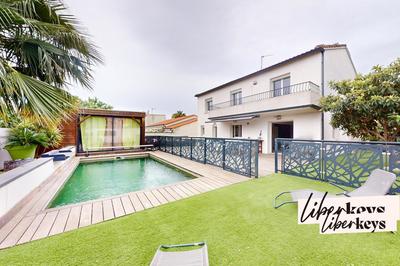 Villa - 180 m² - 6 pièces