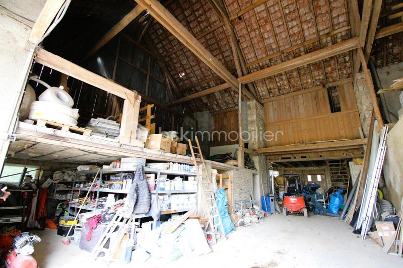 Maison - 281 m² - 5 pièces