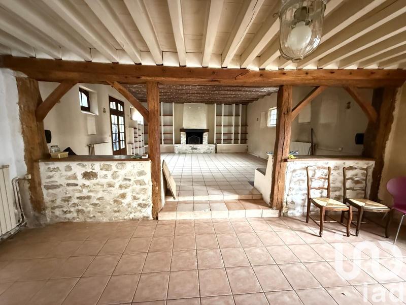 Maison - 202 m² - 9 pièces