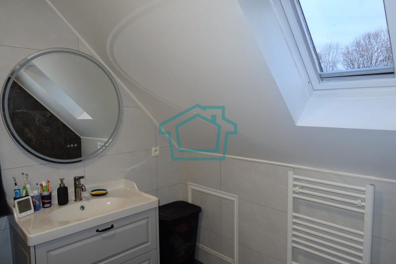 Maison - 122 m² - 6 pièces