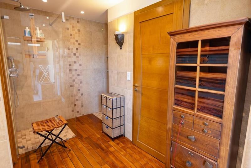 Maison - 264 m² - 8 pièces