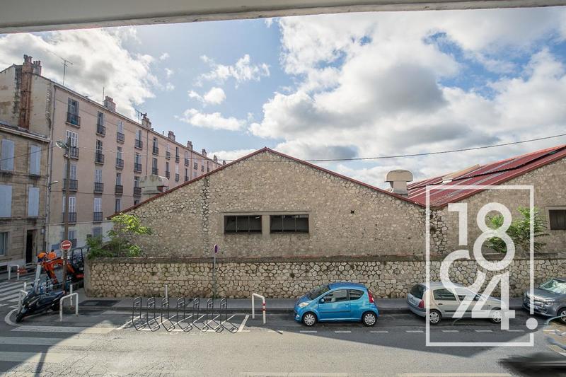 Appartement - 80 m² - 3 pièces