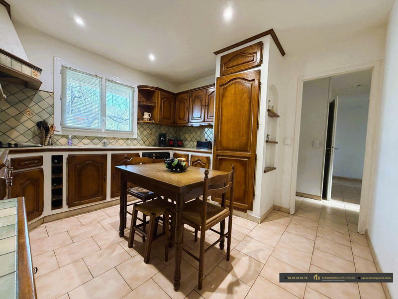 Maison - 93 m² - 4 pièces