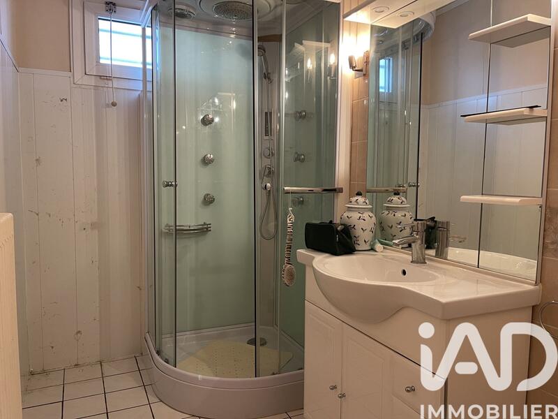 Maison - 80 m² - 5 pièces