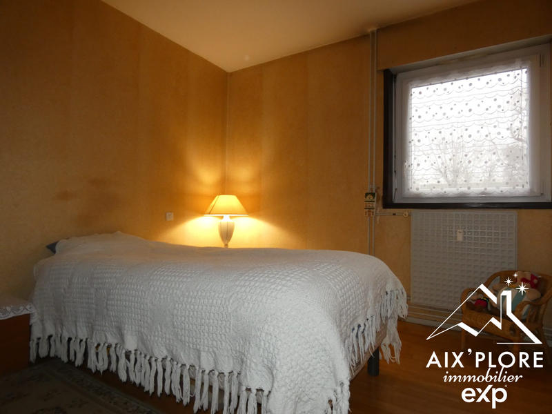 Appartement - 92 m² - 4 pièces