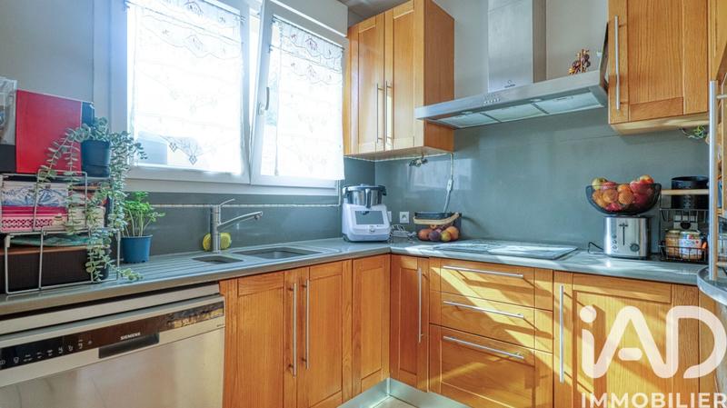 Maison - 111 m² - 6 pièces