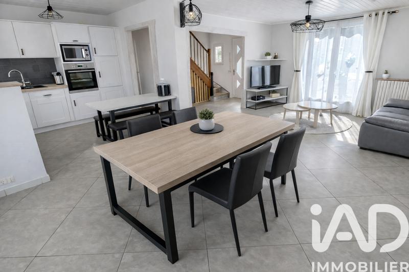 Maison - 157 m² - 7 pièces