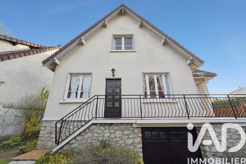 Maison - 99 m² - 5 pièces