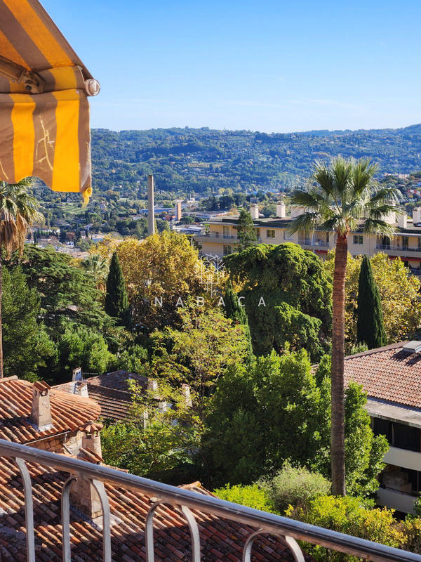 Appartement - 75 m² - 4 pièces