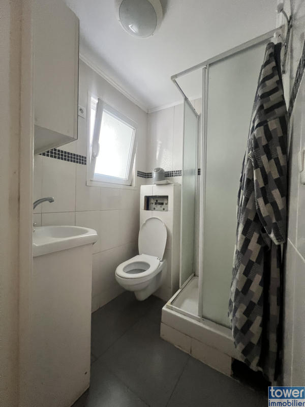 Maison - 199 m² - 10 pièces