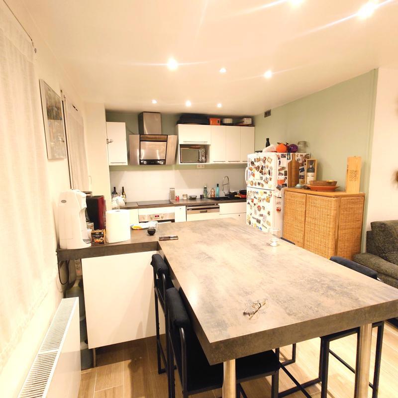 Appartement - 64 m² - 3 pièces