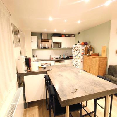 Appartement - 64 m² - 3 pièces