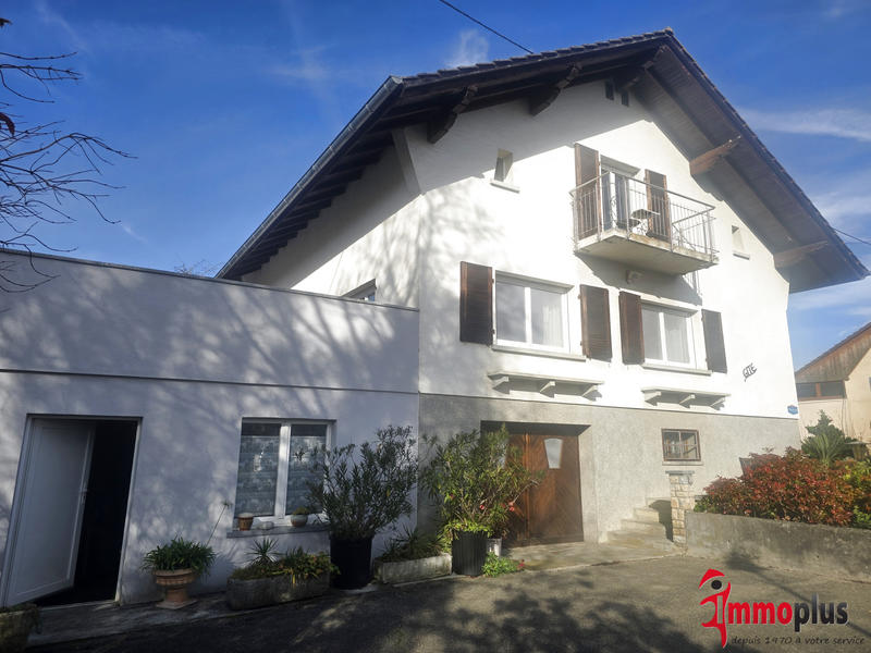 Maison - 137 m² - 7 pièces