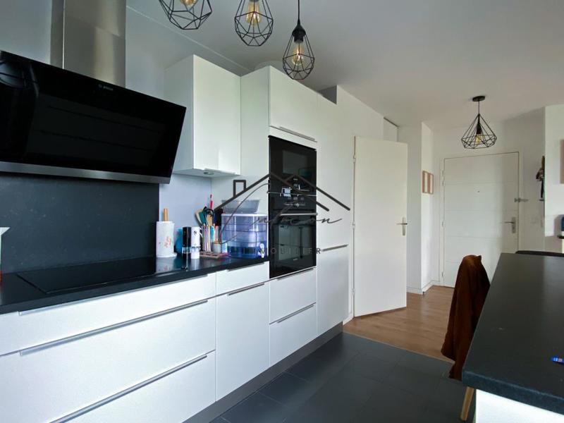 Appartement - 105 m² - 5 pièces