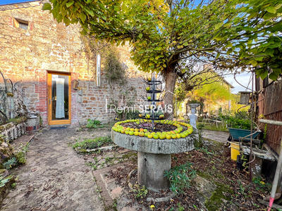 Maison - 137 m² - 6 pièces