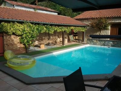 Maison - 230 m² - 5 pièces