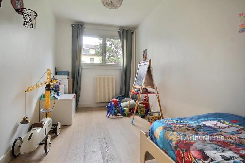 Appartement - 91 m² - 4 pièces