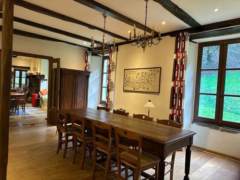 Moulin - 230 m² - 6 pièces